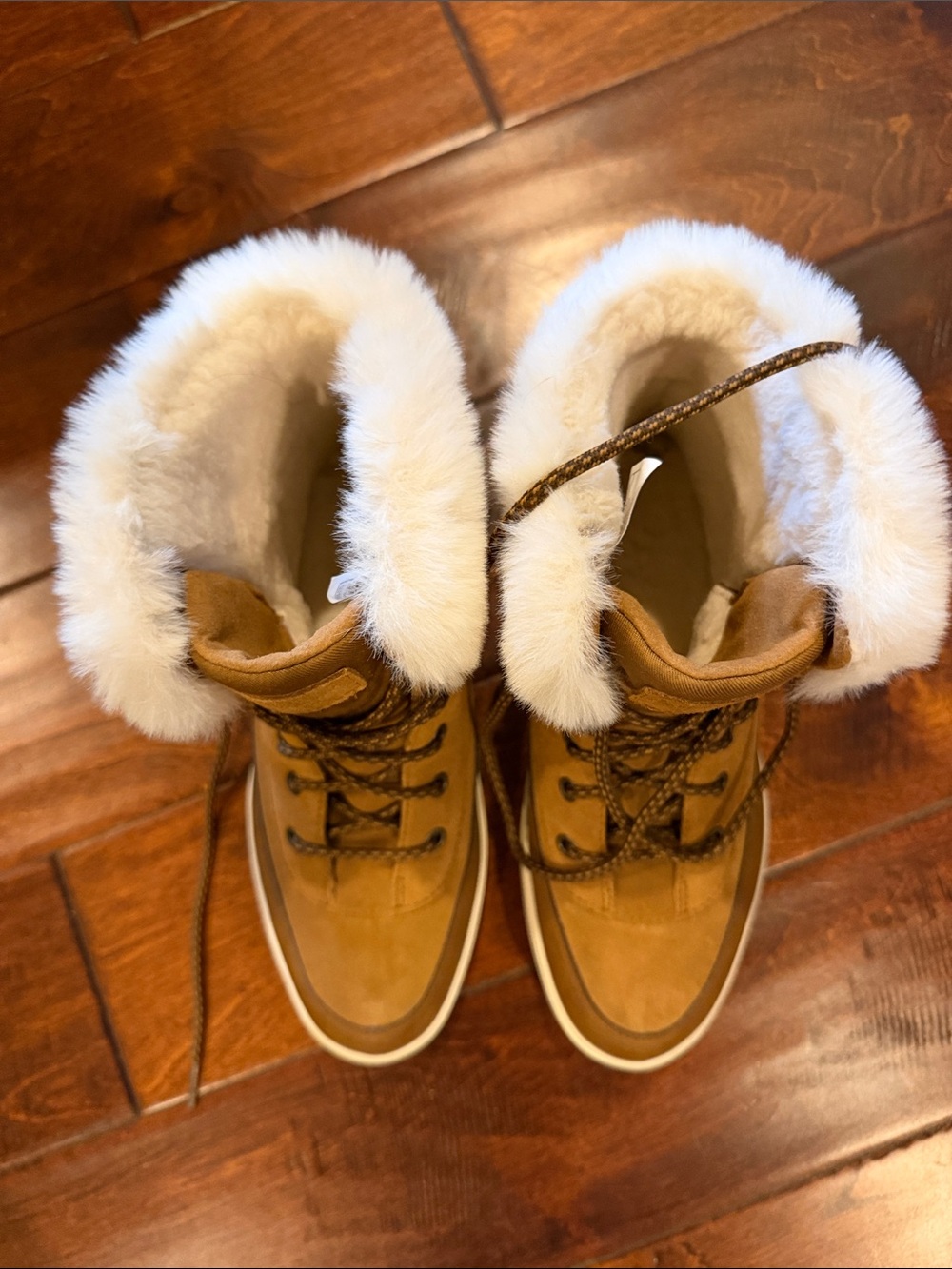 Koolaburra Brown Lace-Up Faux-Fur Collar Winter Boots - Picture 2 of 3